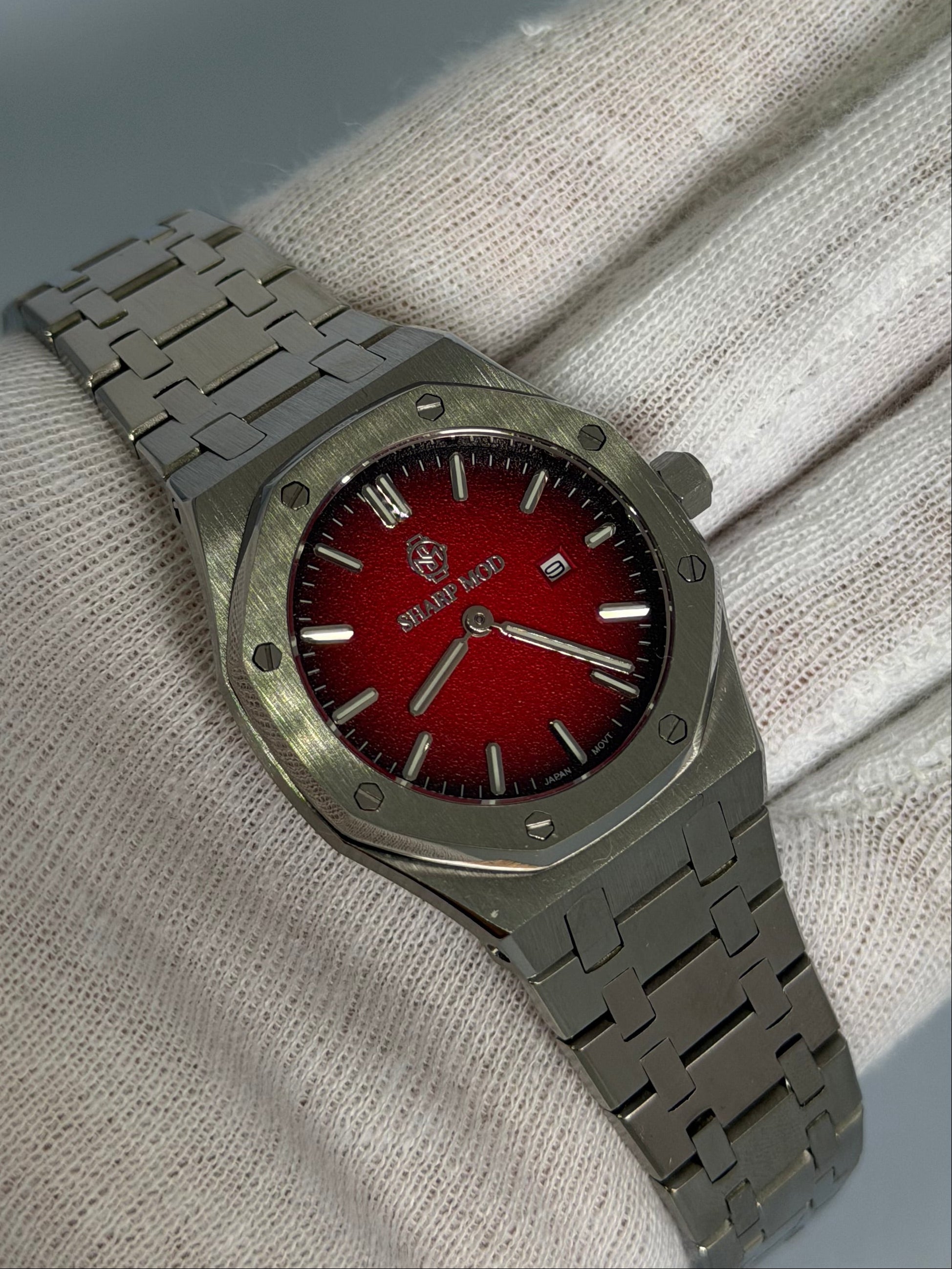 Royal Sharp Lady Crimson