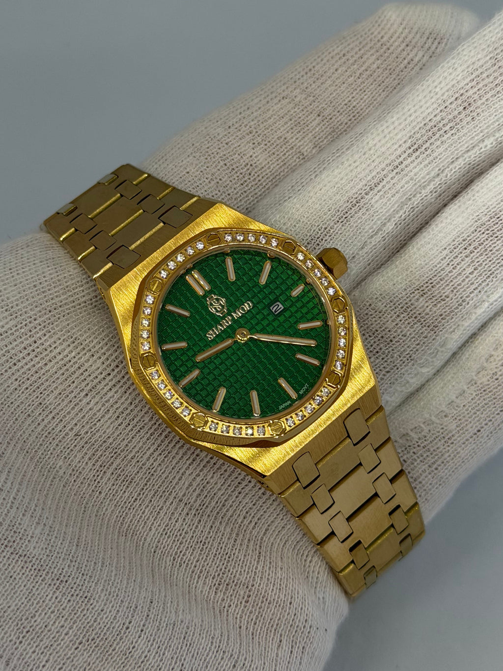Royal Sharp Lady Or Emeraude