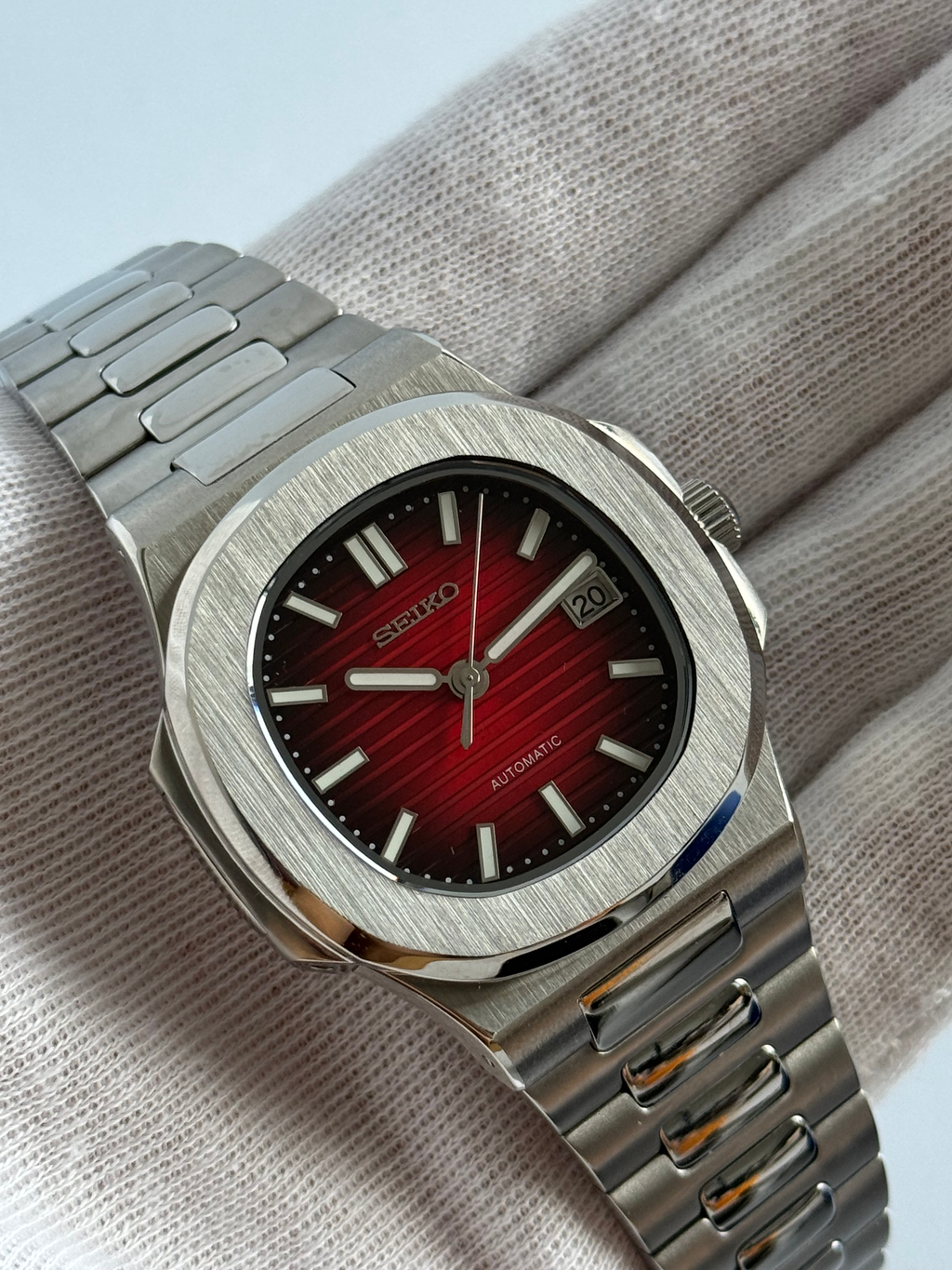 SharpTilus Rouge