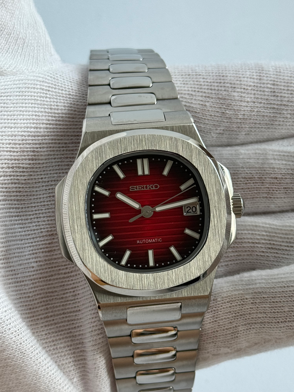 SharpTilus Rouge