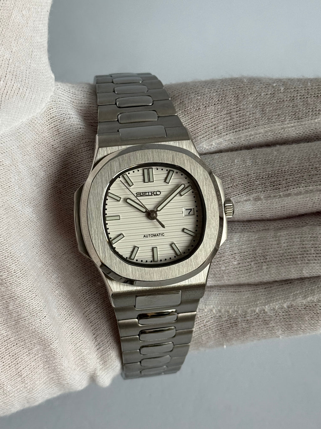 SharpTilus Blanche
