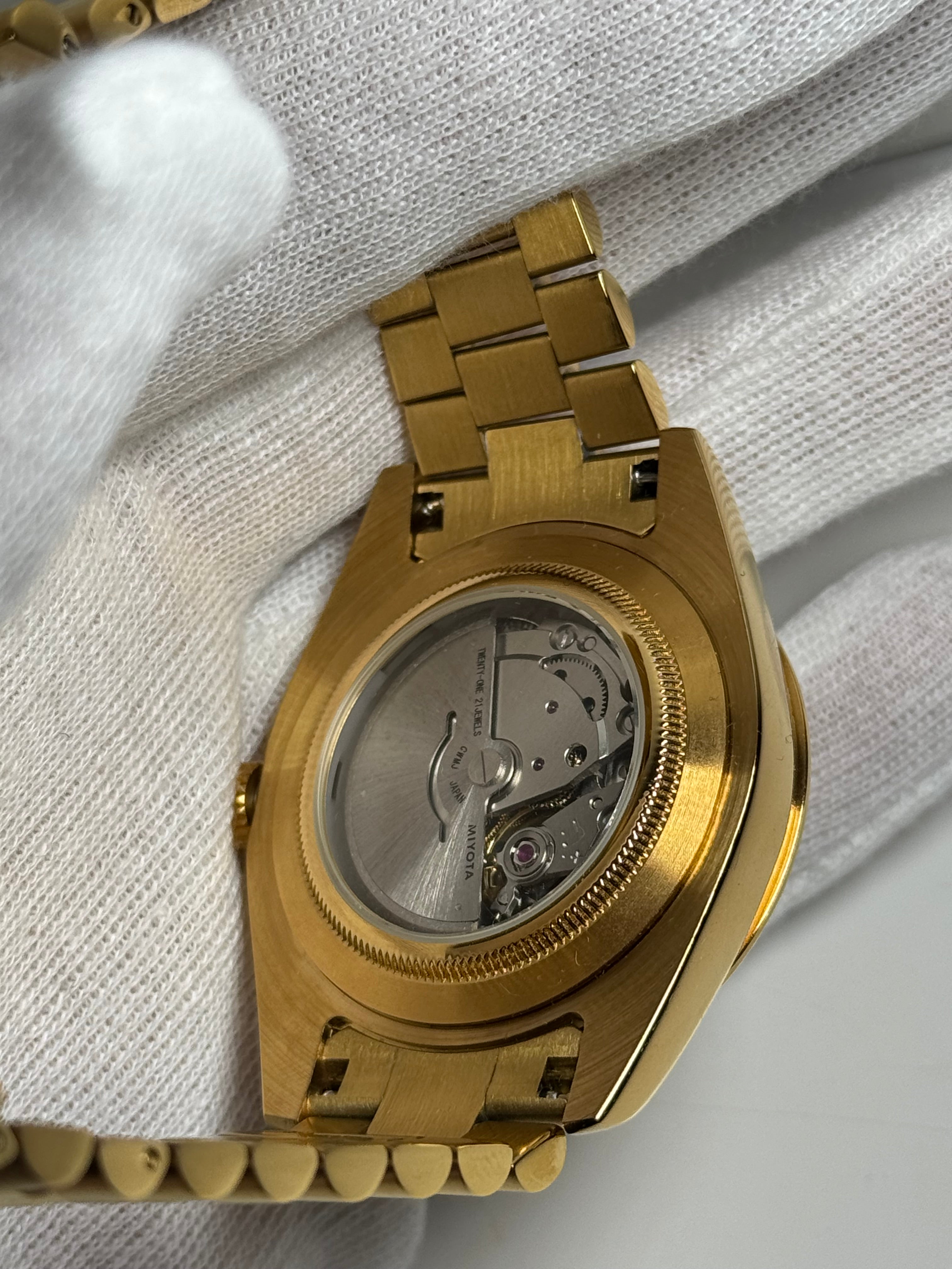 SharpDate Arabic Dial Full Gold