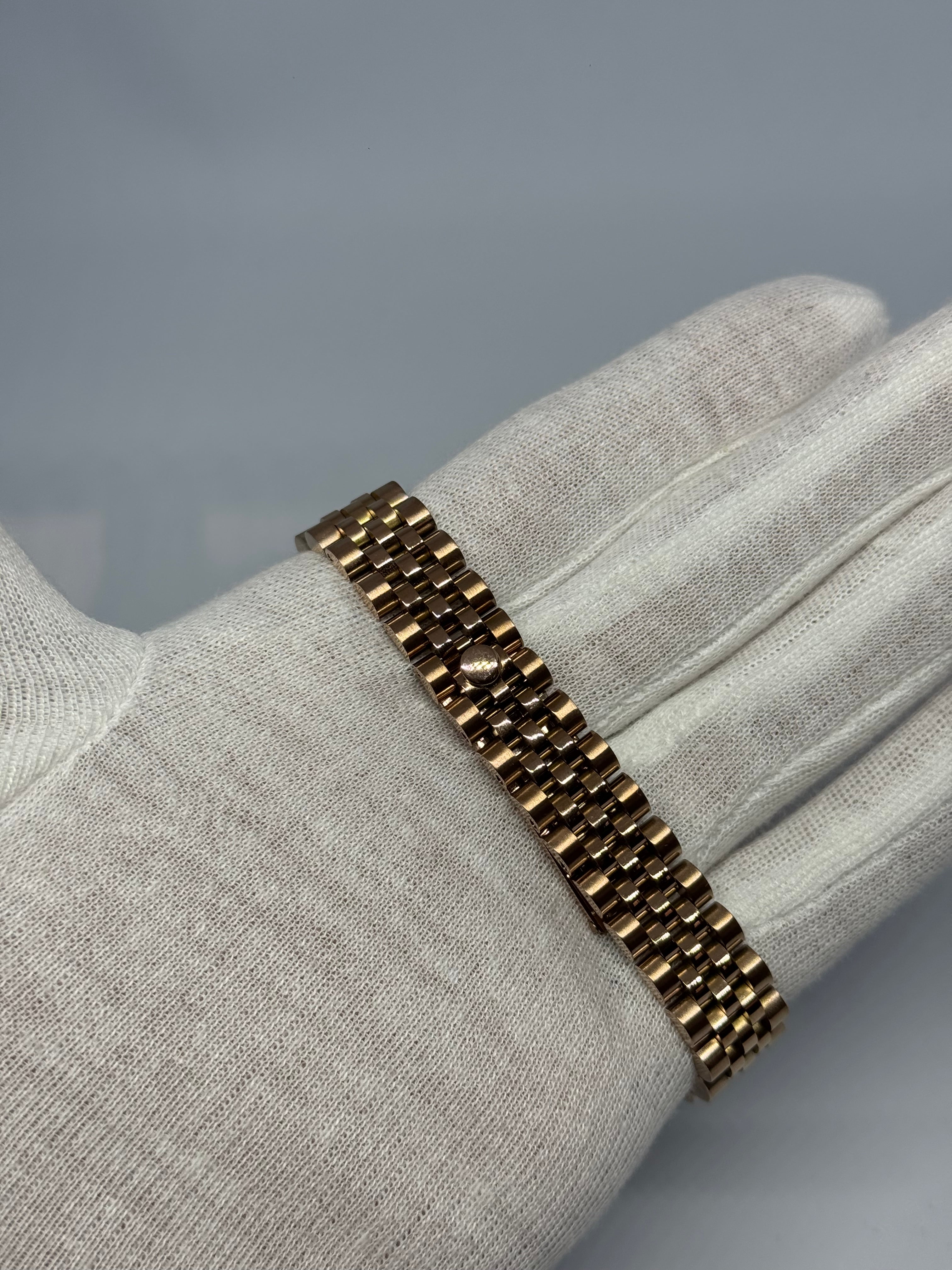 SharpJust Rose Nacré Ornée Diamants