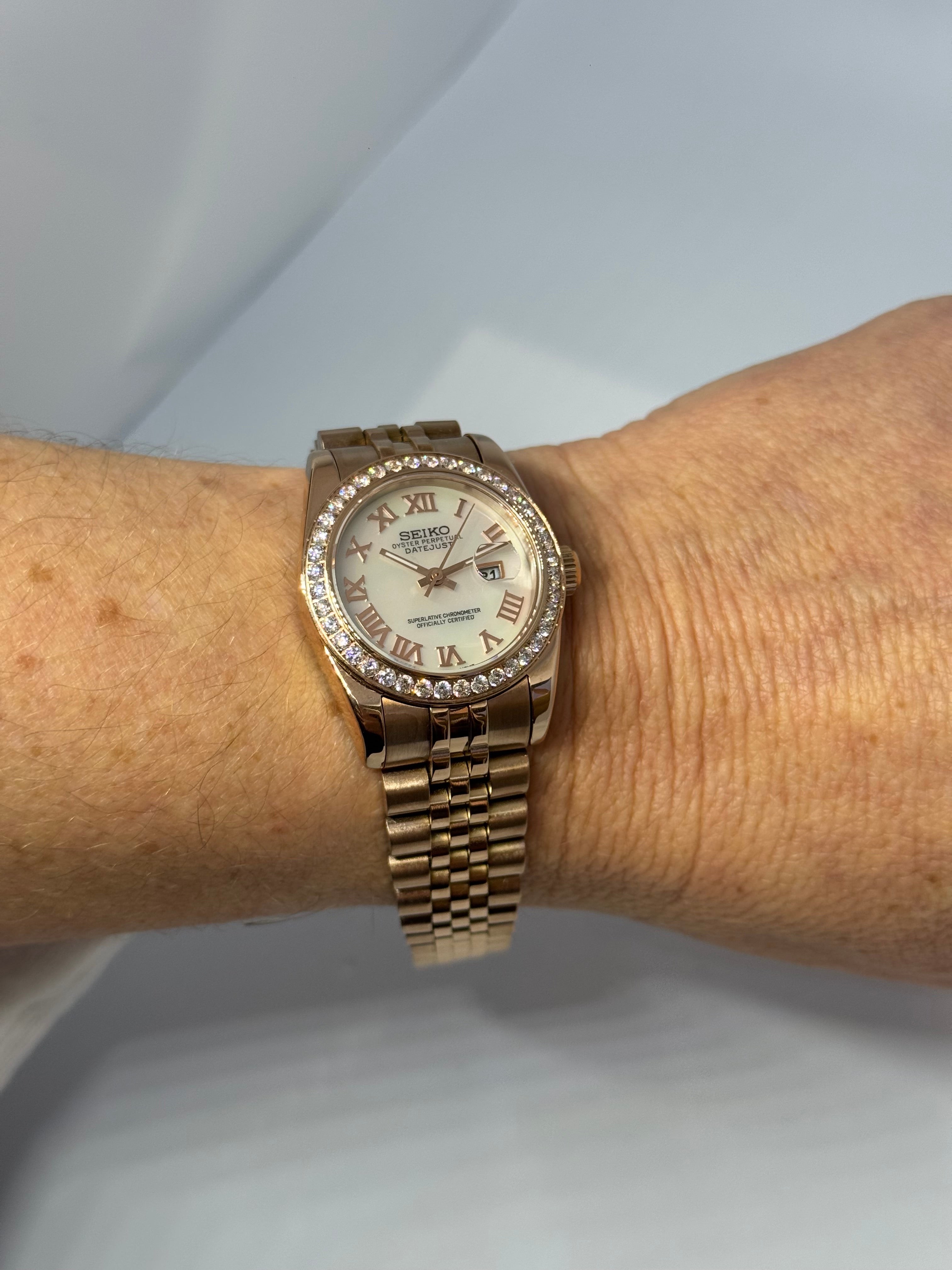 SharpJust Rose Nacré Ornée Diamants