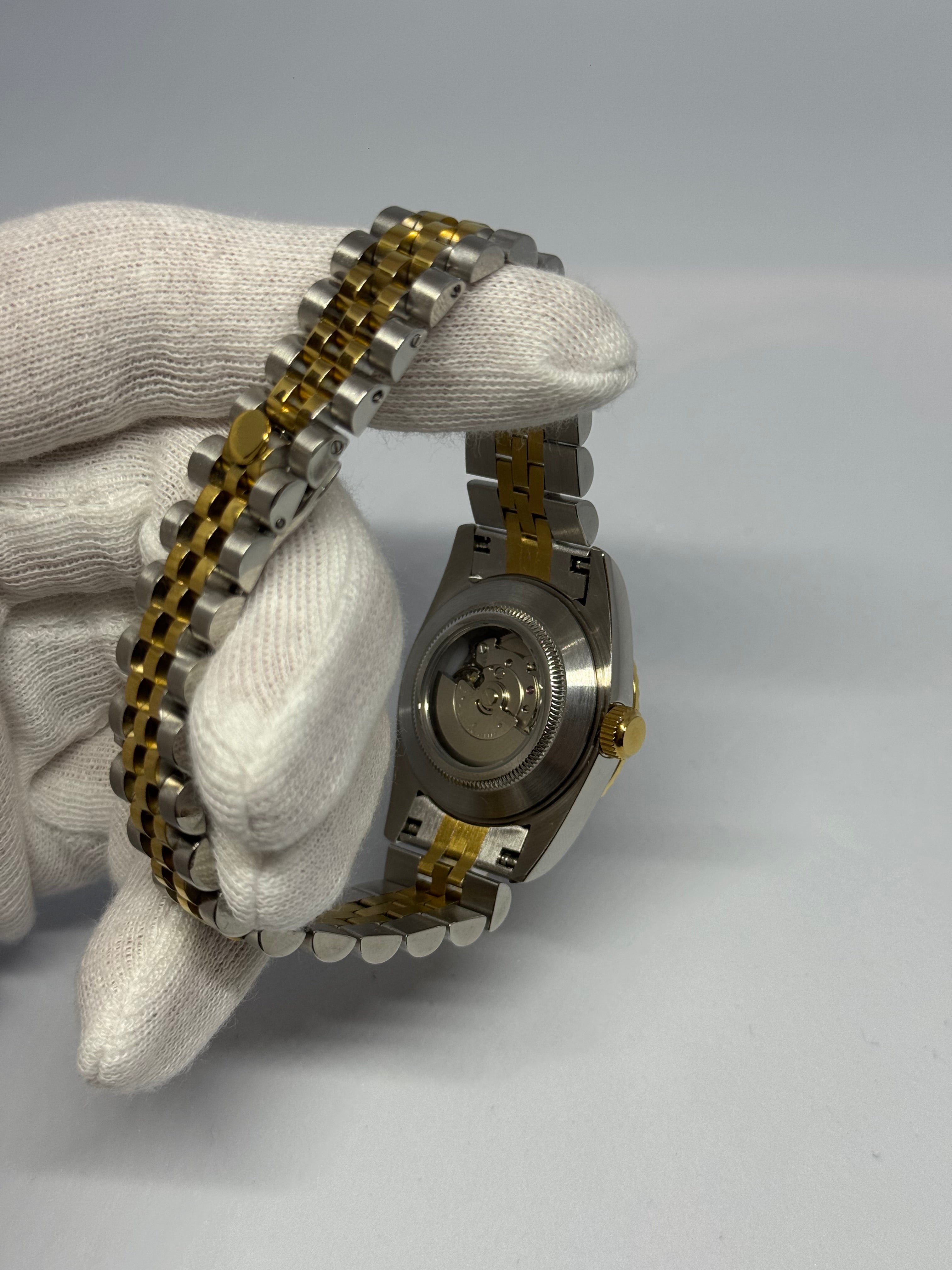 SharpJust Dorée Argentée Blanche